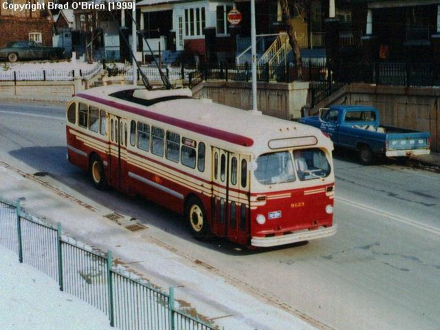 trolleybus-9000-23.jpg